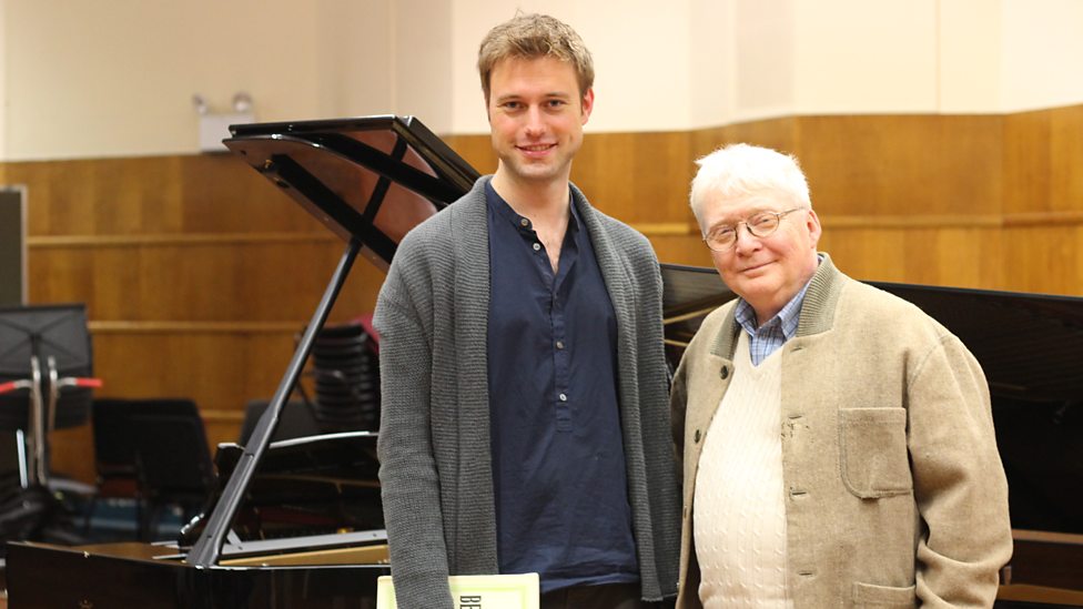 Baritone Benjamin Appl (left) and the pianist Graham Johnson (right)